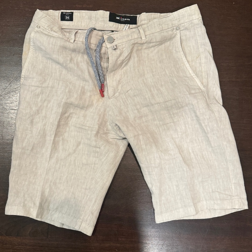 Kiton Cream Colored Shorts Size 34